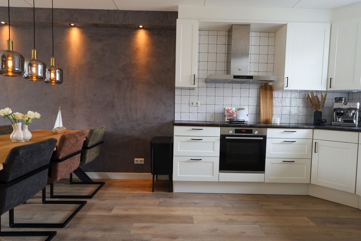 Tussenwoning te koop: Pastoor Velzeboerstraat 20, 'T Zand
