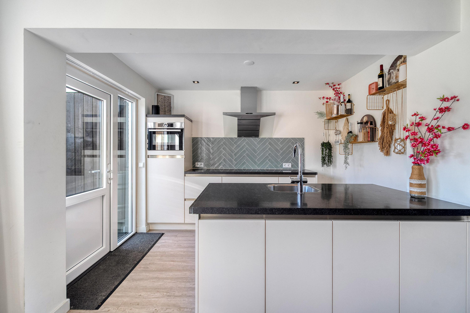 Tussenwoning te koop: Maarten Mooystraat 38, Callantsoog