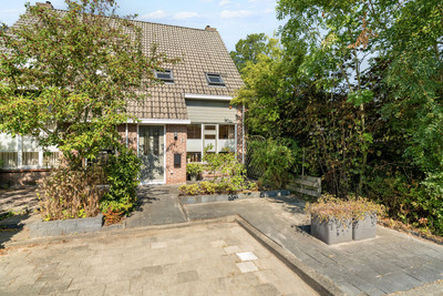 Burg. Warnerslaan 31