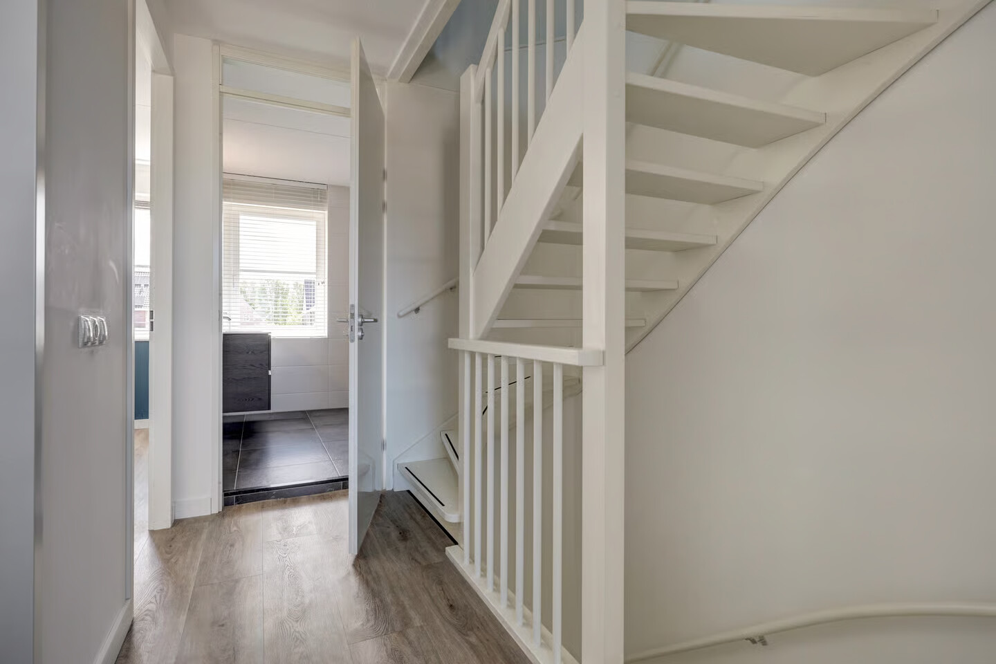 Tussenwoning te koop: Duist 20, Anna Paulowna
