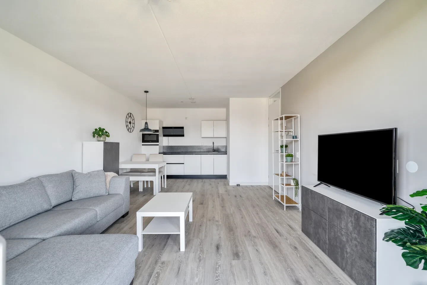 Appartement te koop: Lenteklokje 11, Breezand