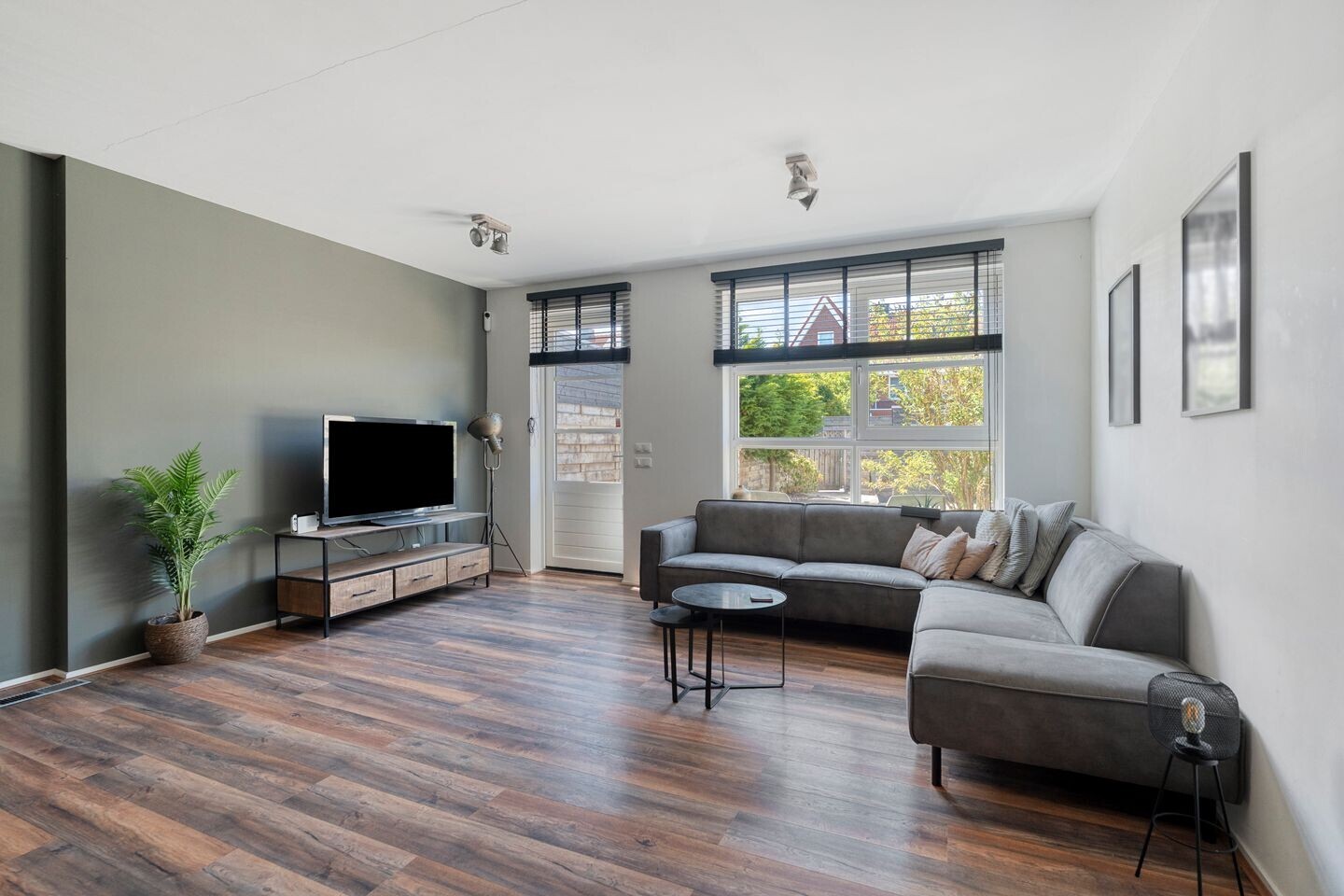 Tussenwoning te koop: Koningsspil 15, Wieringerwaard