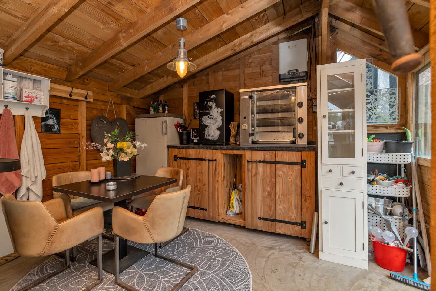 Tussenwoning te koop: Heerenweg 152, Barsingerhorn