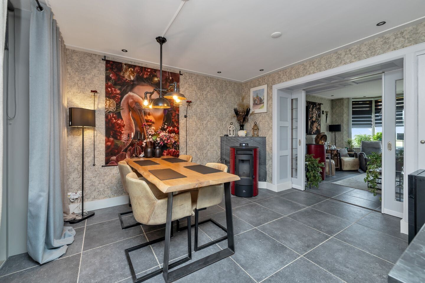 Tussenwoning te koop: Heerenweg 152, Barsingerhorn