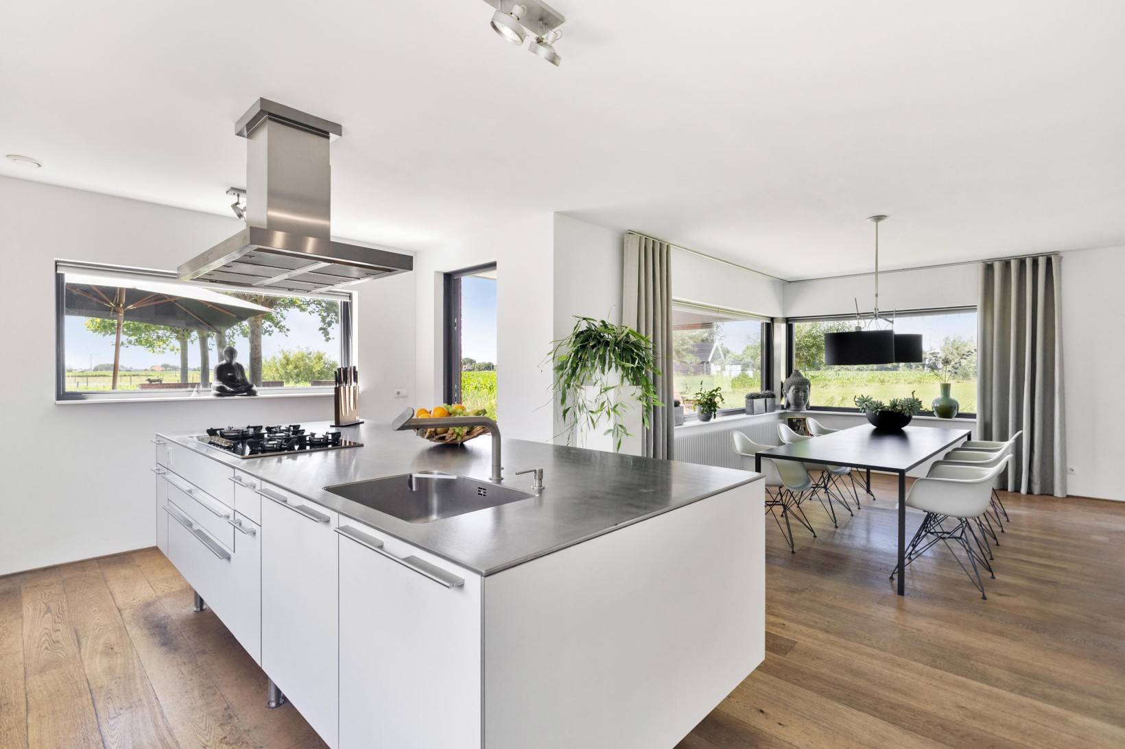 Vrijstaande woning te koop: Muggenburgerweg 9, Haringhuizen
