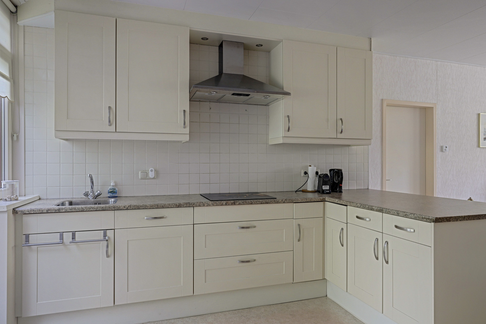 Tussenwoning te koop: Venusstraat 24, Wieringerwerf