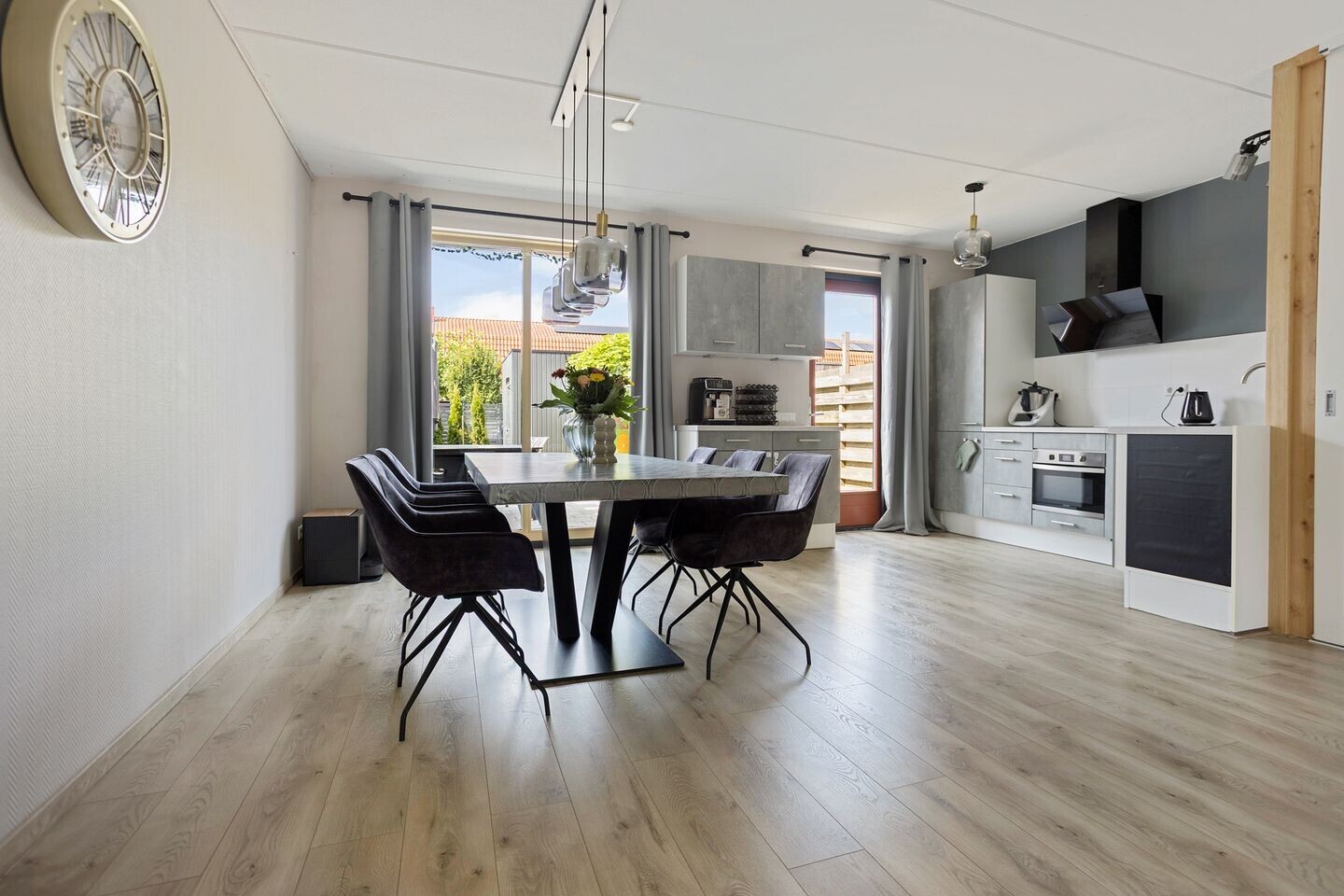 Tussenwoning te koop: Langeweg 26, Slootdorp