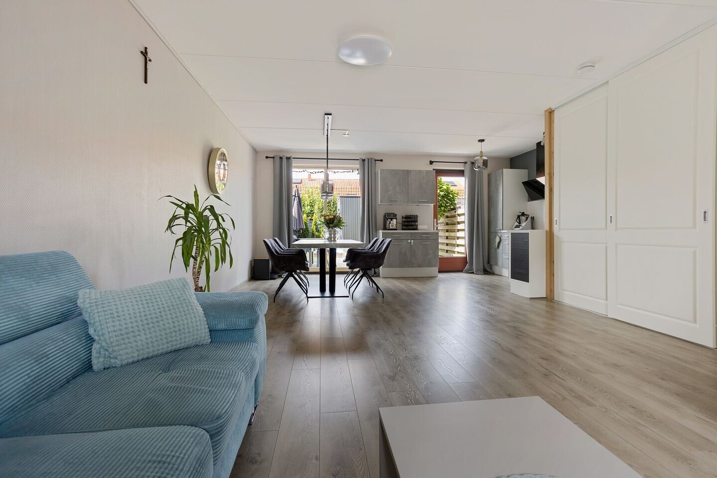 Tussenwoning te koop: Langeweg 26, Slootdorp