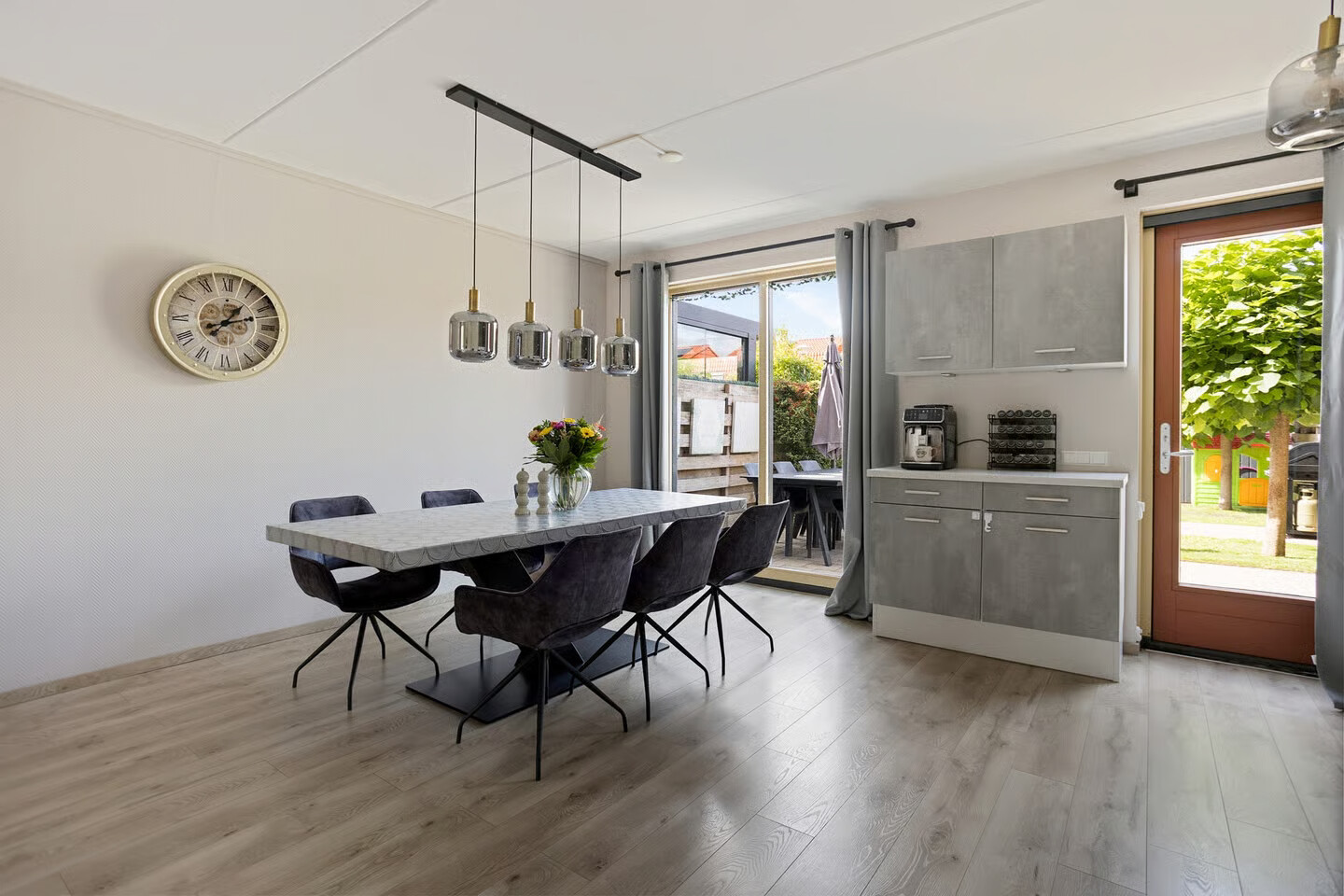 Tussenwoning te koop: Langeweg 26, Slootdorp