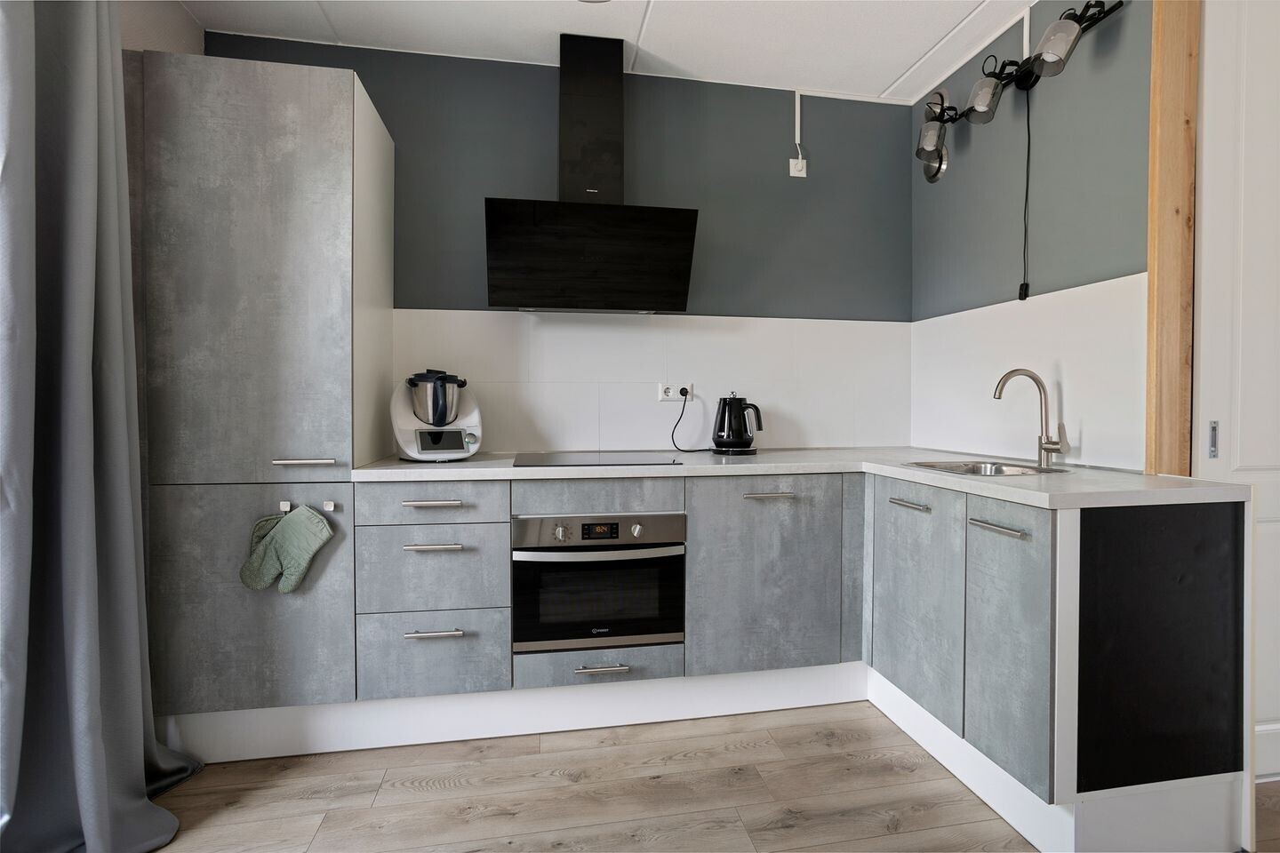 Tussenwoning te koop: Langeweg 26, Slootdorp