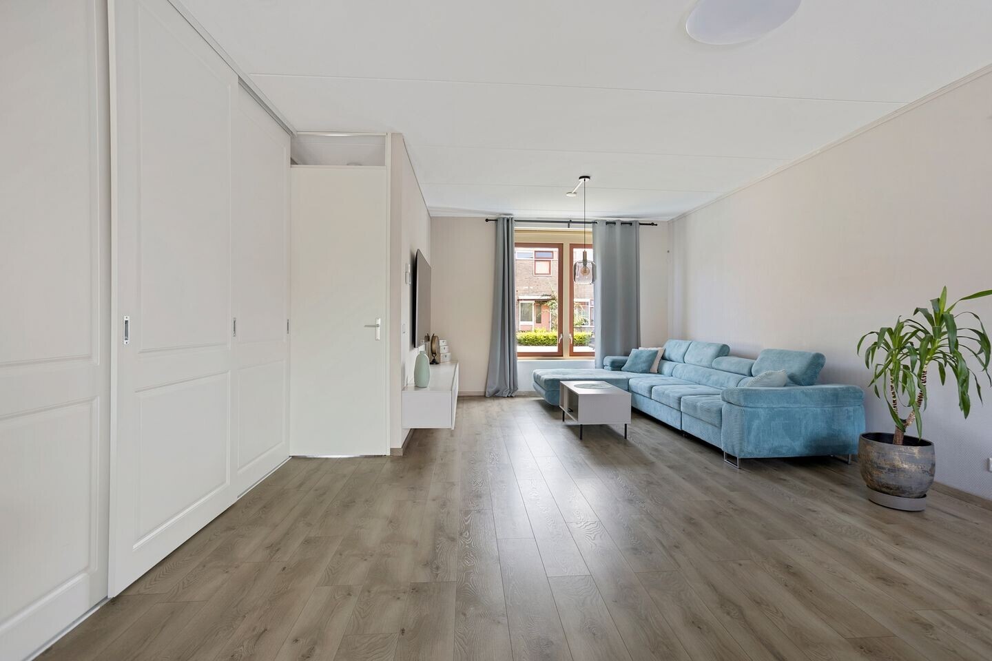Tussenwoning te koop: Langeweg 26, Slootdorp