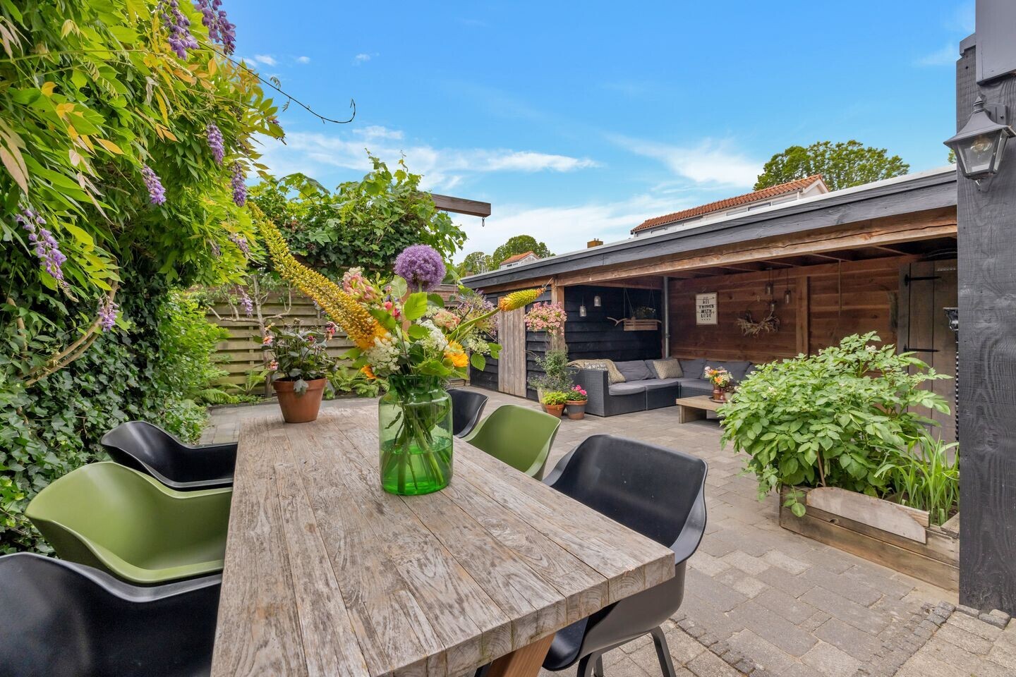 Hoekwoning te koop: Eikenlaan 1, Middenmeer