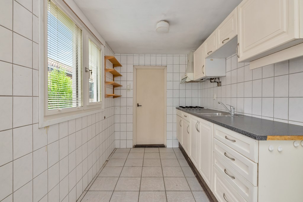 Tussenwoning te koop: Parallelweg 77, Den Helder