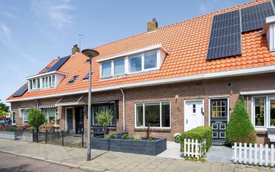 Meeuwenstra. 17
