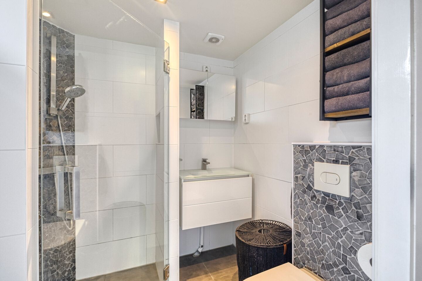 Tussenwoning te koop: Goudsbloemstraat 20, Den Helder