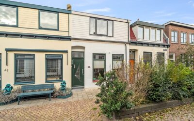 Emmastraat 25