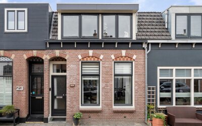 Piet Heinst. 25