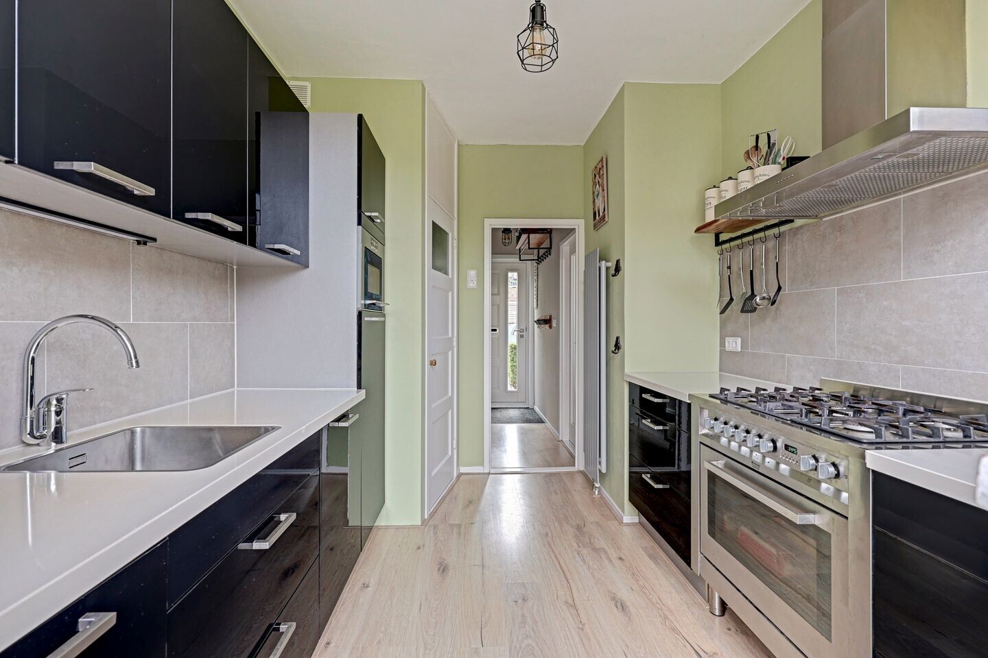 Tussenwoning te koop: Bremstraat 77, Den Helder