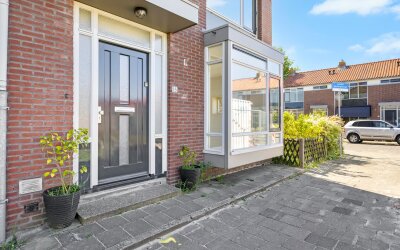 Leendert den Bergerstraat 15