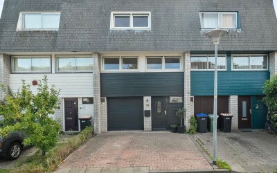 Meester J. Henderikxstraat 74
