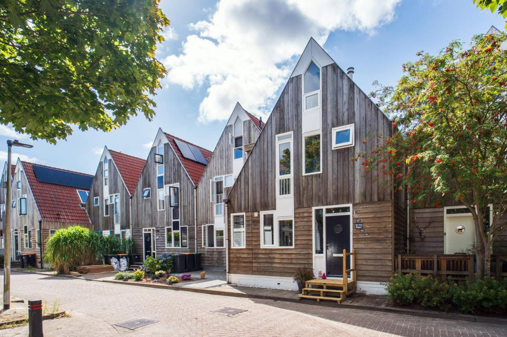 Tussenwoning te koop: Schoudieck 47, Den Burg