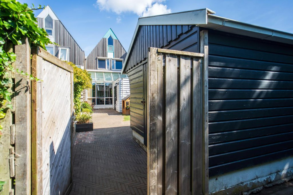 Tussenwoning te koop: Schoudieck 47, Den Burg