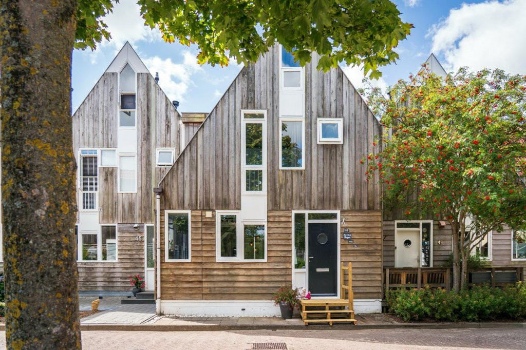 Tussenwoning te koop: Schoudieck 47, Den Burg