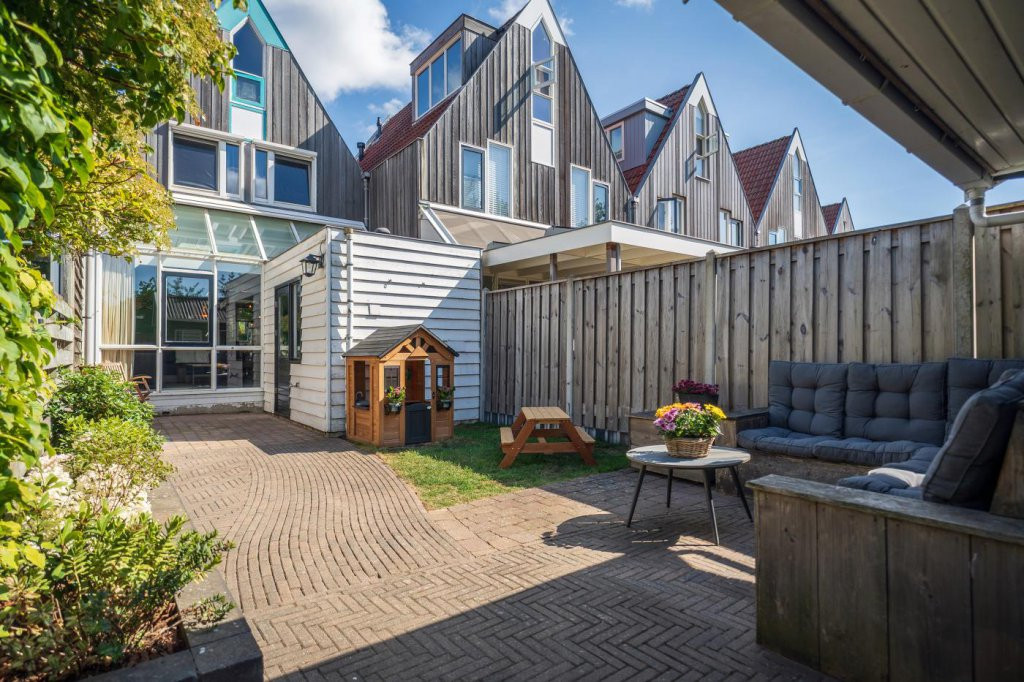 Tussenwoning te koop: Schoudieck 47, Den Burg