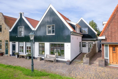 De Ruyterstraat 42