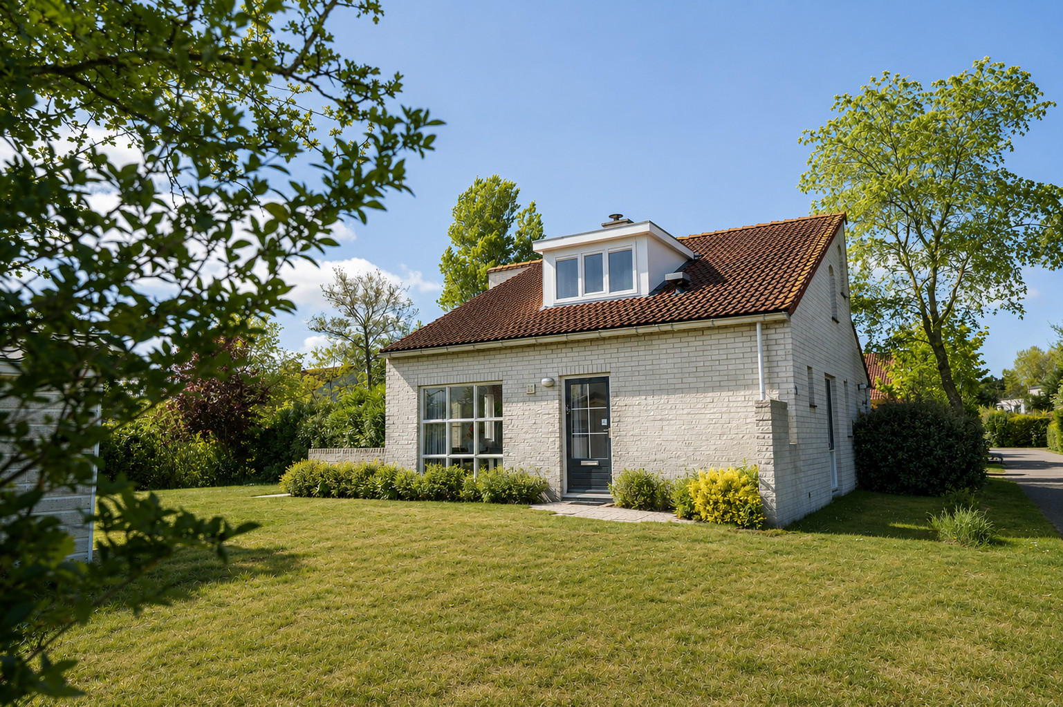 Twee-onder-één-kap te koop: Roggeslootweg 616, De Cocksdorp