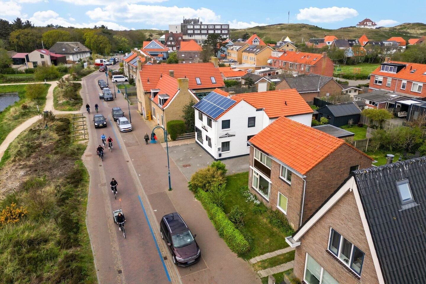 Twee-onder-één-kap te koop: Brink 10, De Koog