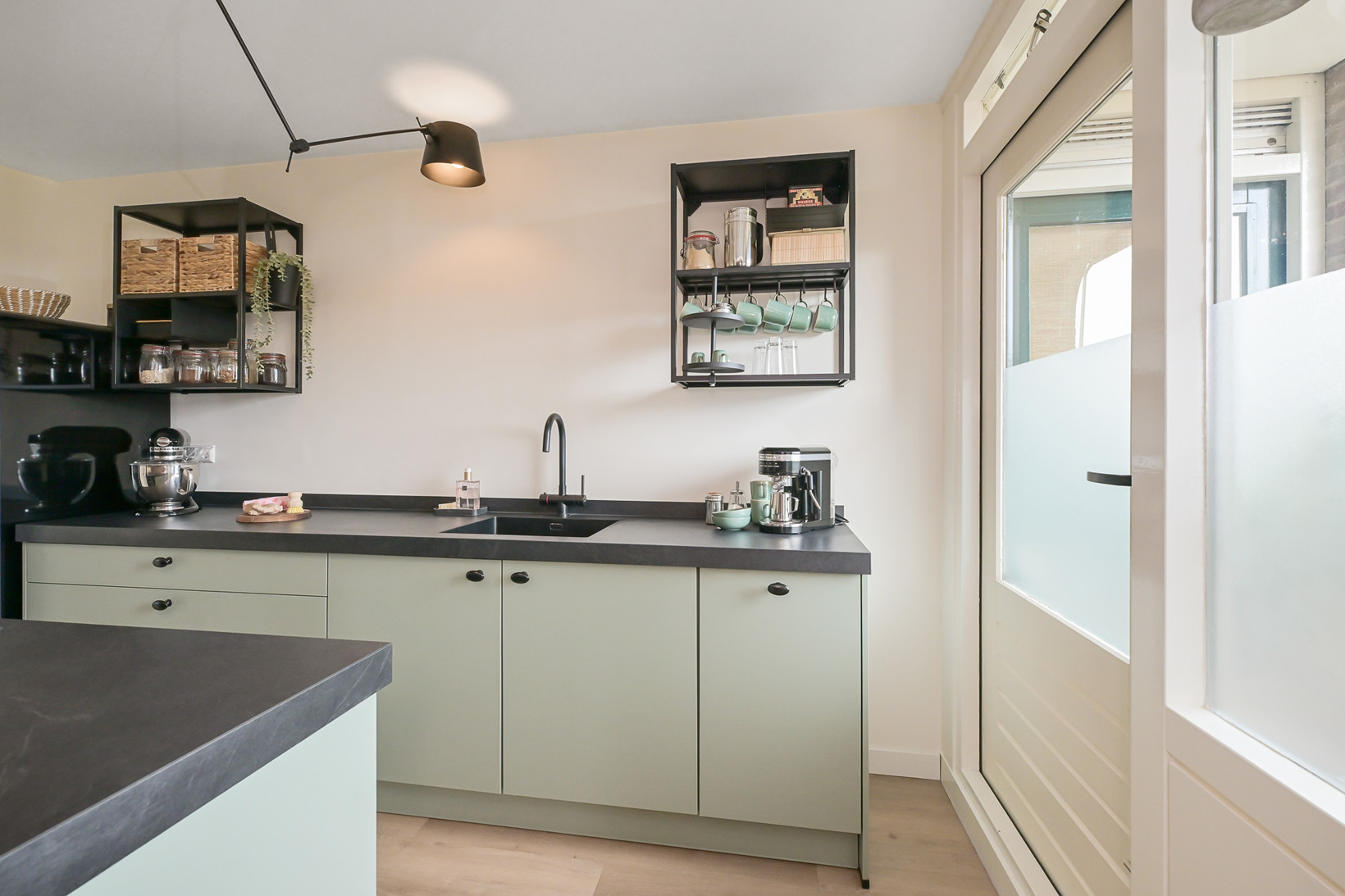 Appartement te koop: Canadaplein 21, Alkmaar
