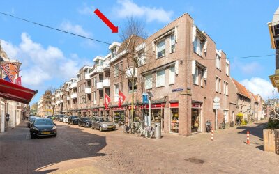 Doelenstraat 72