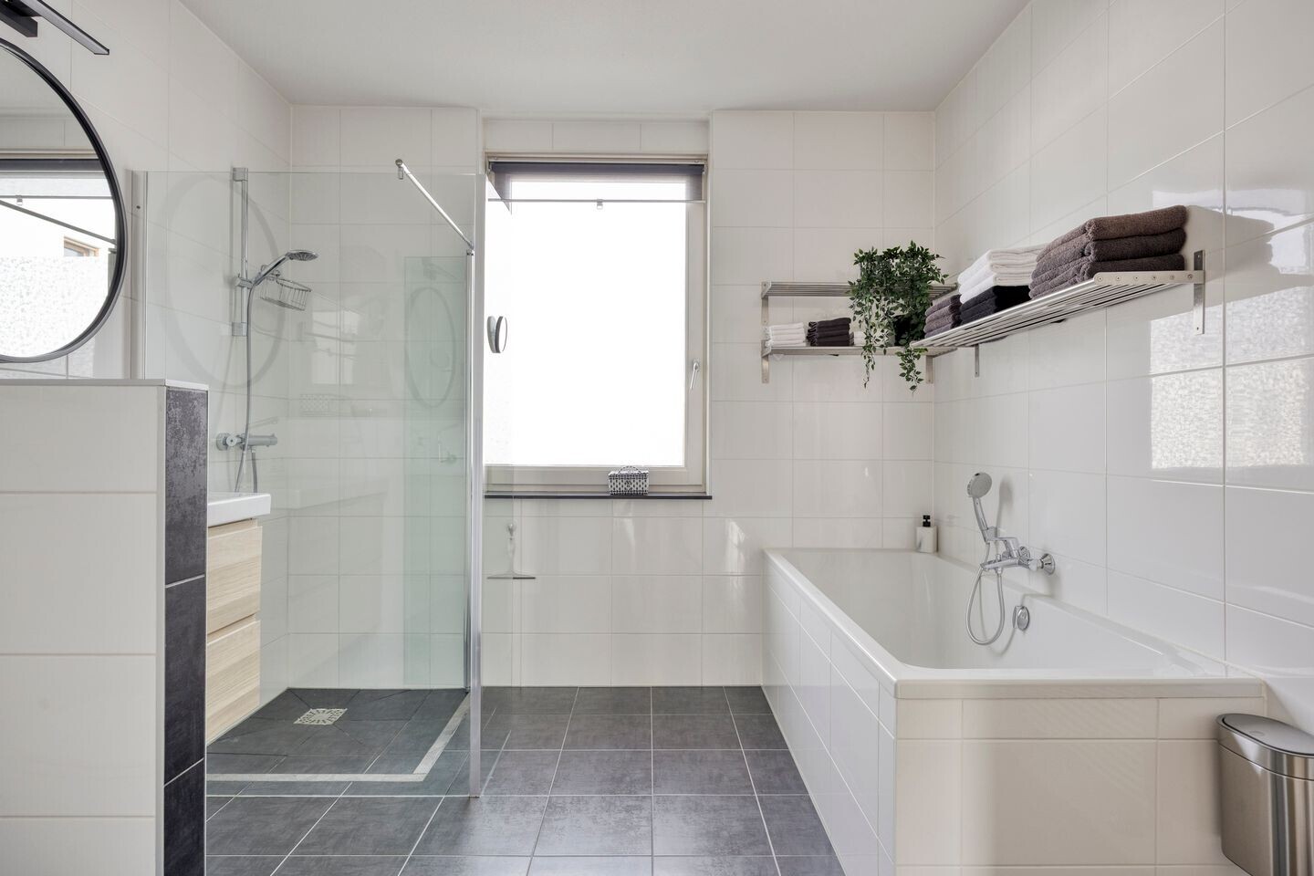 Hoekwoning te koop: Voormeer 2C, Alkmaar