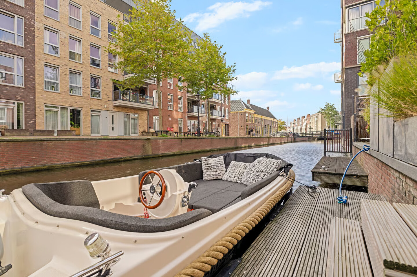 Tussenwoning te koop: Zandersbuurt 22, Alkmaar