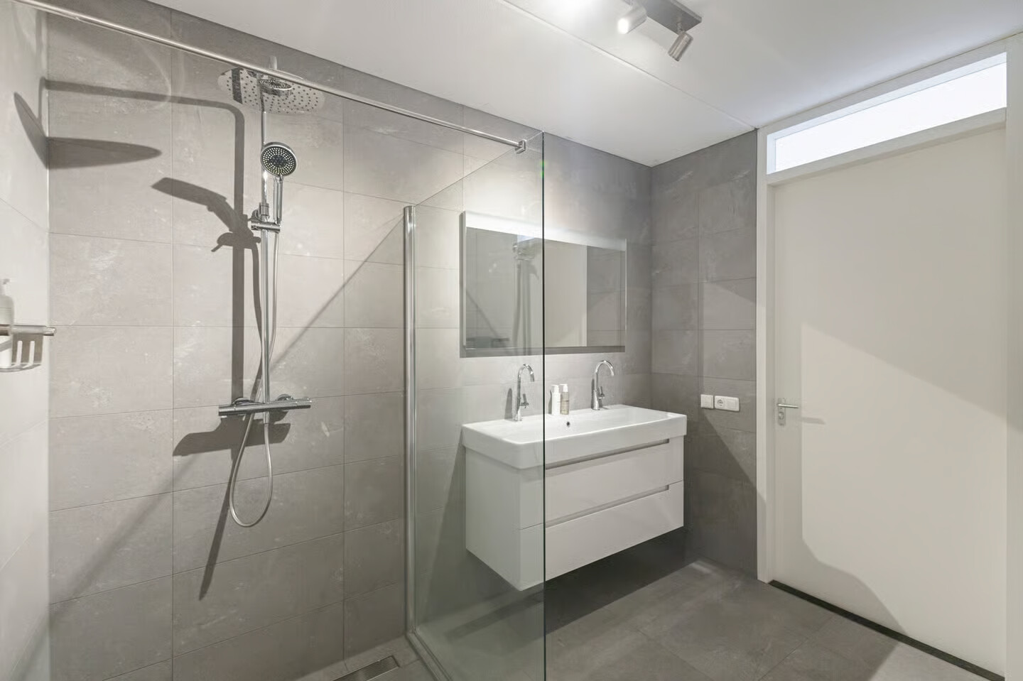 Tussenwoning te koop: Zandersbuurt 22, Alkmaar