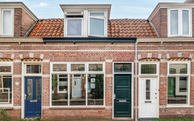 1e Landdwarsstraat 8