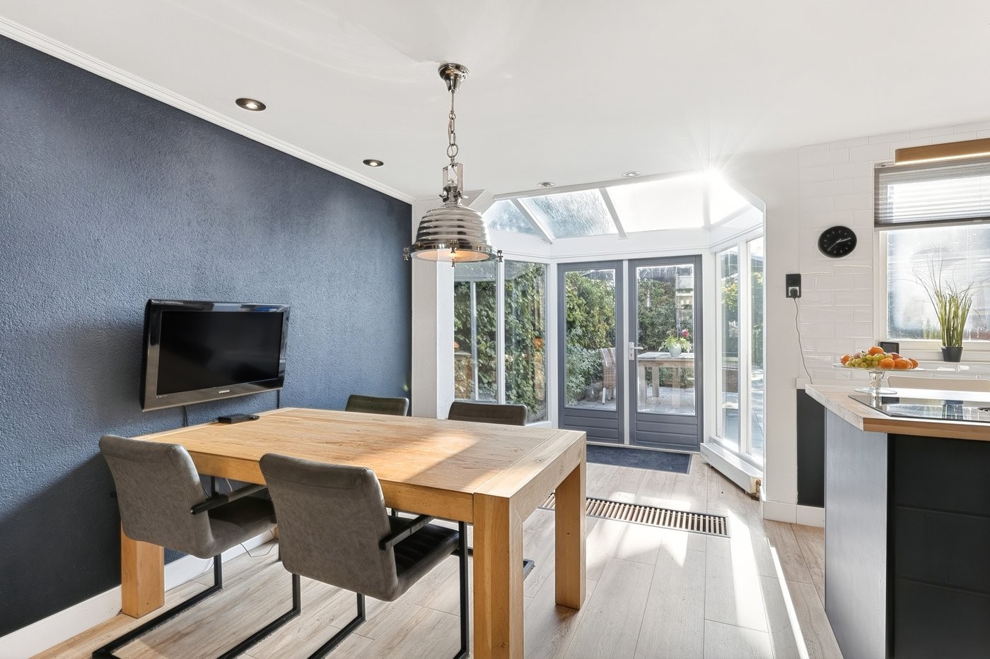 Hoekwoning te koop: Kennemerstraatweg 227, Alkmaar
