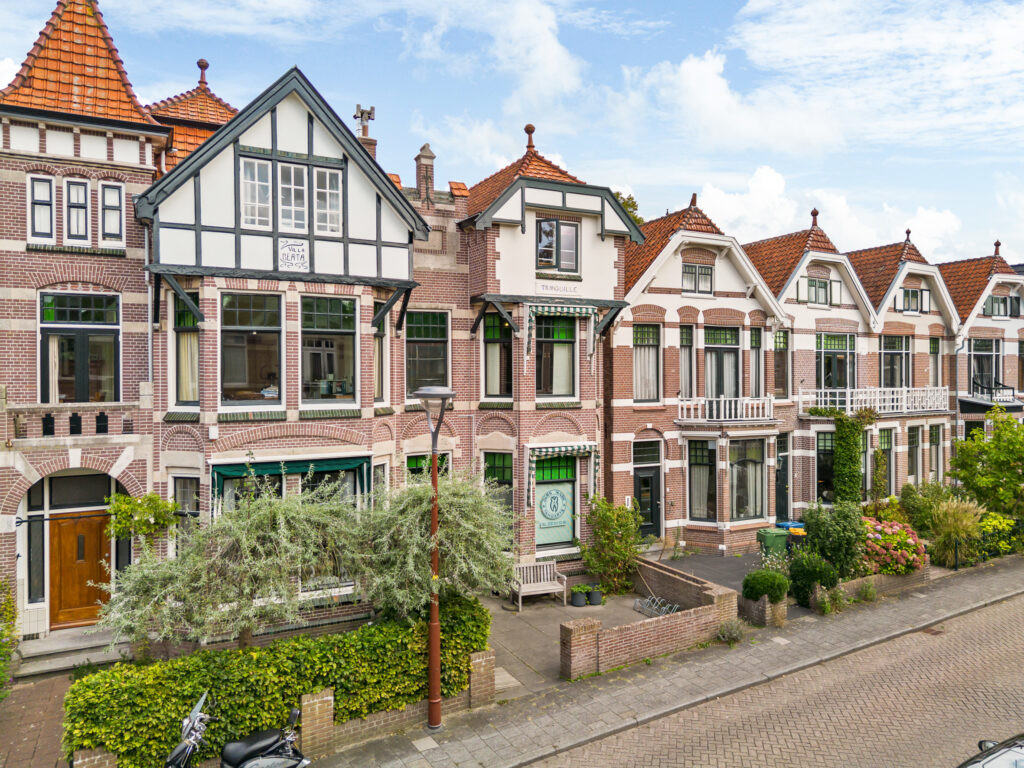 Twee-onder-één-kap te koop: Van Everdingenstraat 5, Alkmaar