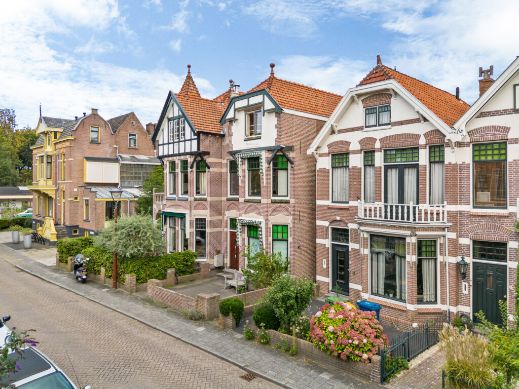 Twee-onder-één-kap te koop: Van Everdingenstraat 5, Alkmaar