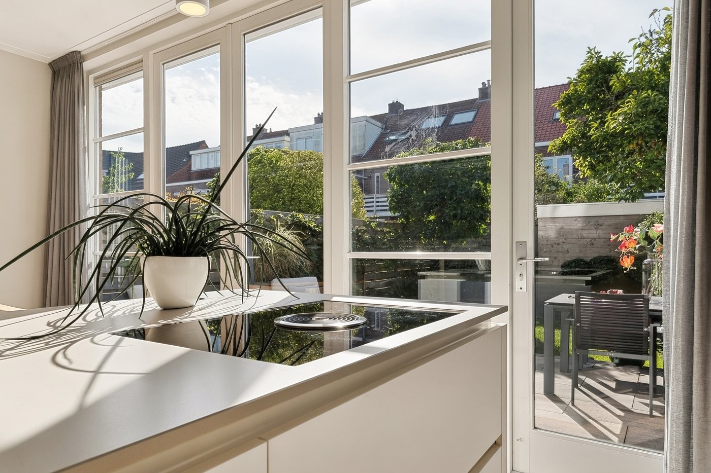 Hoekwoning te koop: Maclaine Pontstraat 32, Alkmaar