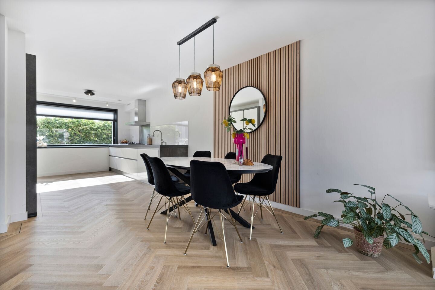 Tussenwoning te koop: De Sonnavillestraat 32, Alkmaar