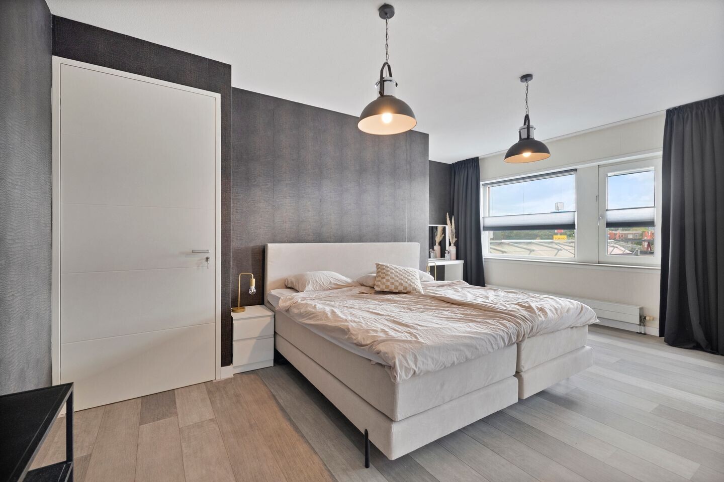 Tussenwoning te koop: De Sonnavillestraat 32, Alkmaar