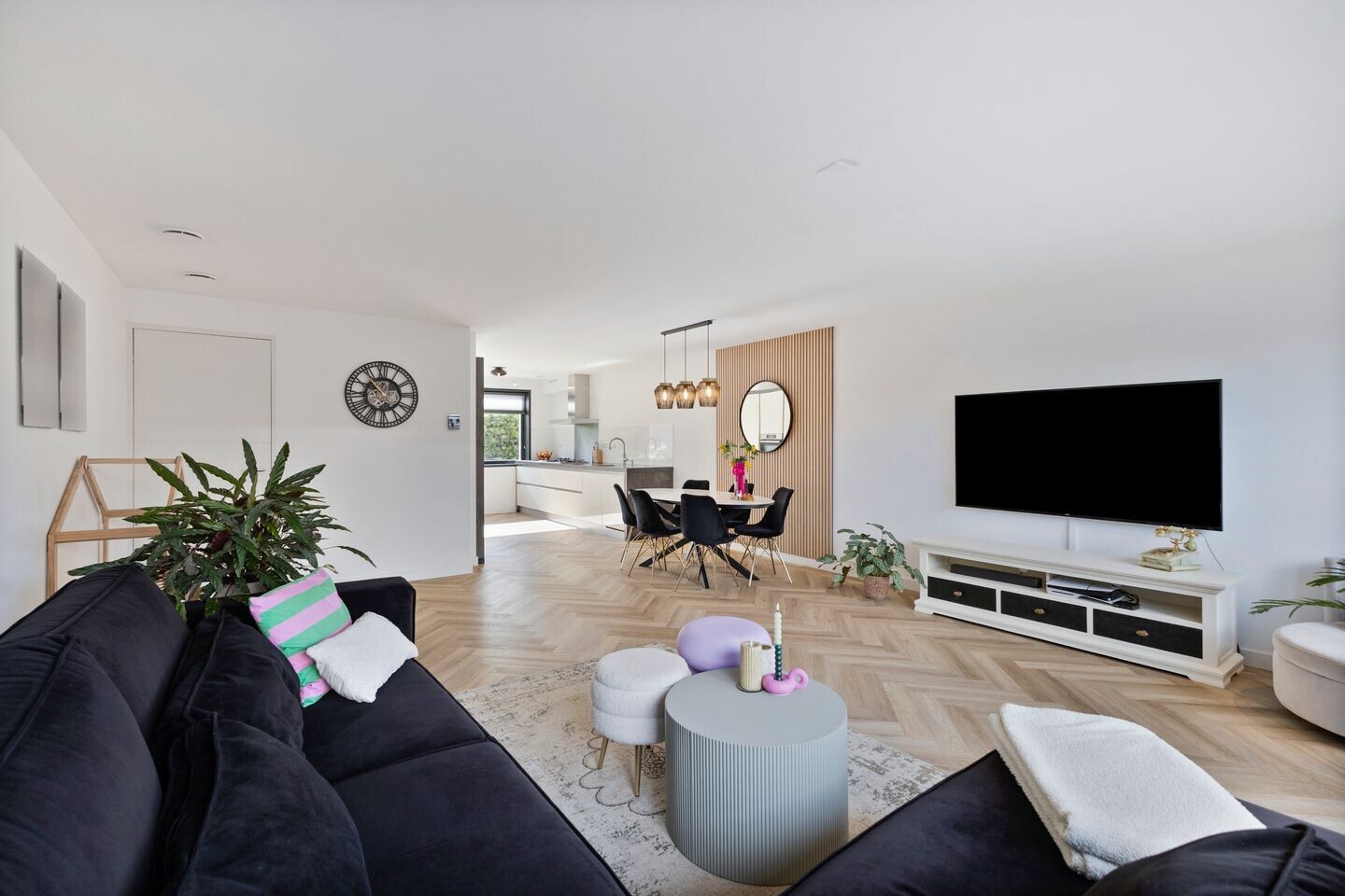 Tussenwoning te koop: De Sonnavillestraat 32, Alkmaar