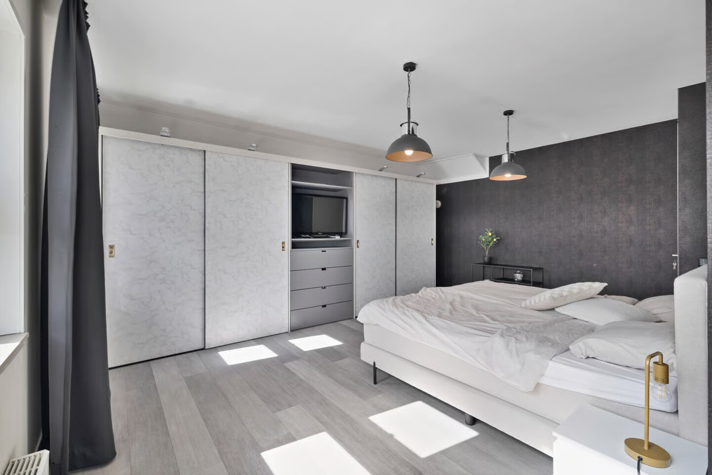 Tussenwoning te koop: De Sonnavillestraat 32, Alkmaar