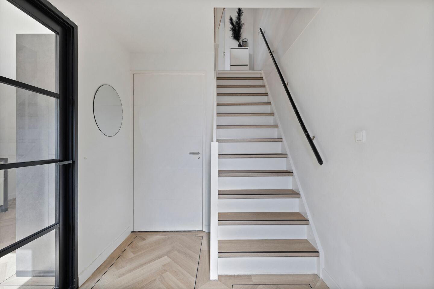 Tussenwoning te koop: De Sonnavillestraat 32, Alkmaar