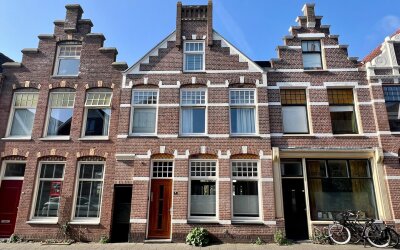 Spoorstraat 81