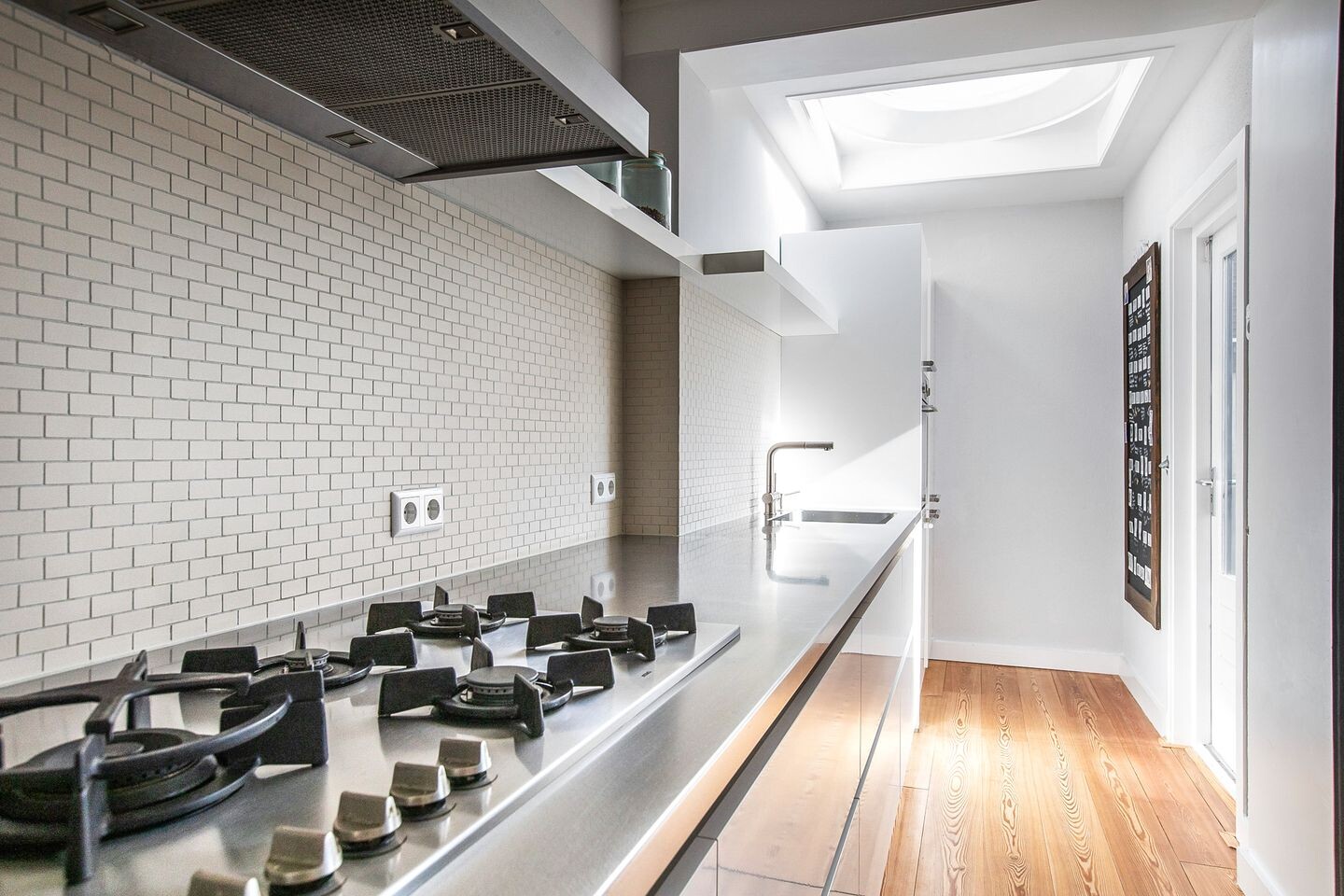 Tussenwoning te koop: Stuartstraat 92, Alkmaar