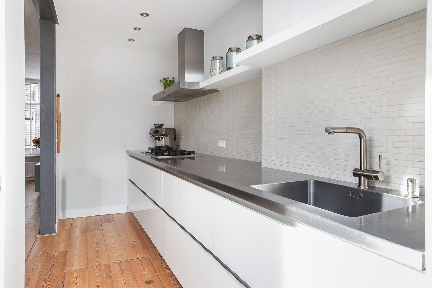 Tussenwoning te koop: Stuartstraat 92, Alkmaar