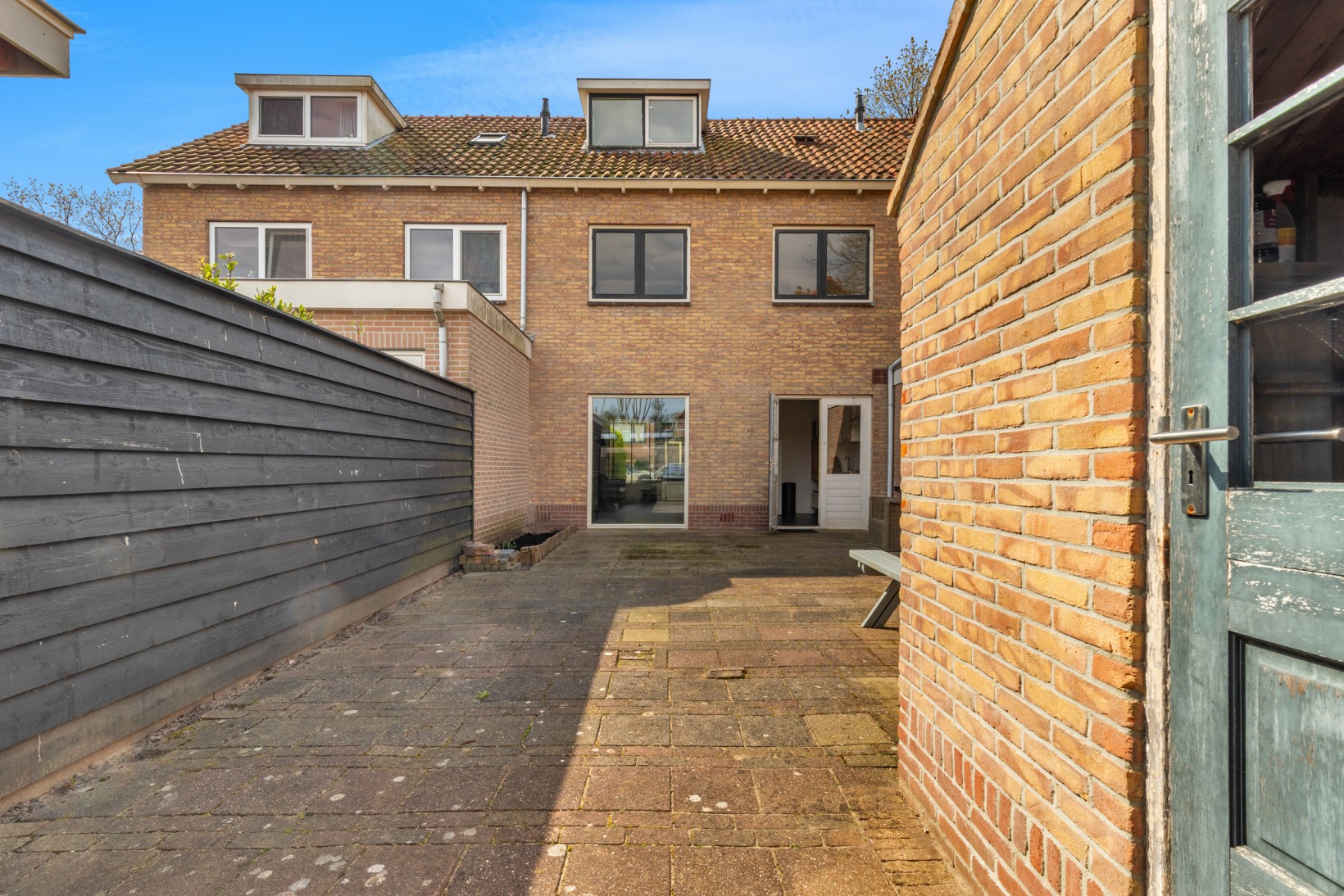 Tussenwoning te koop: Eikenlaan 18, Alkmaar